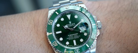 Rolex Submariner Date Green Ceramic 116610LV 40 mm (The Hulk) (01/2020)