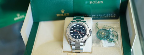 NEW!!! Rolex Yacht-Master Blue Sunray Dial 40 mm Ref.126622 (NEW 03/2023)