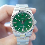 Rolex Oyster Perpetual Green Dial 41 mm REF.124300 (06/2023)