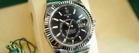 NEW!! Rolex Sky-Dweller Black Dial 42 mm Ref.326934 (New Card 01/2021)