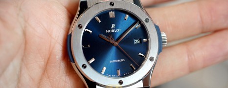 Hublot Classic Fusion Titanium Blue Dial 42 mm (Thai AD 07/2019)