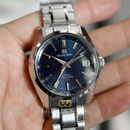 Grand Seiko Boutique Limited Edition Automatic Hi-Beat GMT Blue Dial “Mt. Iwate Dial” 40 mm Ref.SBGJ235 (Thai AD 09/2020)