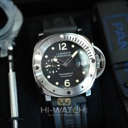 Panerai 24 Luminor Submersible Automatic 44 mm S.S (05/2016)