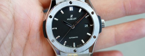 NEW!!! Hublot Classic Fusion Titanium Black Dial 42 mm (NEW 04/2021)