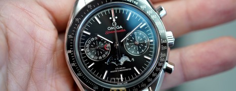 NEW!!! Omega Speedmaster Moonwatch Moonphase Black Dial Chronograph Master Chronometer 44.25 mm (NEW Thai AD 09/2021)