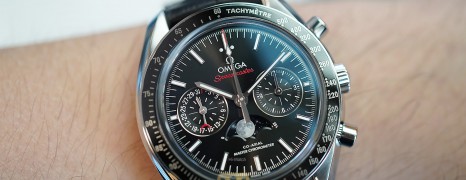 NEW!!! Omega Speedmaster Moonwatch Moonphase Black Dial Chronograph Master Chronometer 44.25 mm (NEW Thai AD 08/2021)