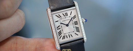 NEW!!! Cartier Tank Must Watch Large Model Quartz 33.7 mm x 25.5 mm Ref. W4TA0017 (NEW Thai AD 02/2022)