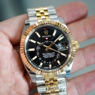 NEW!!! Rolex Sky-Dweller 2K Yellow Rolesor Black Dial 42 mm Ref.326933 (NEW Thai AD 10/2021)