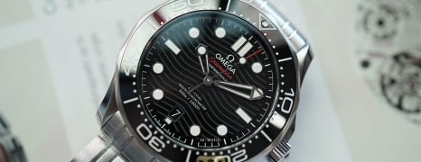 NEW!!! Omega Seamaster Diver 300M Omega Master Co-Axial Black Dial 42 mm (NEW Thai AD 07/2022)