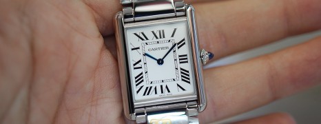 NEW!!! Cartier Tank Must Watch Large Model Quartz 33.7 mm x 25.5 mm Ref.WSTA0052 (NEW Thai AD 10/2022)