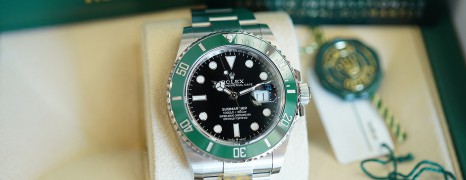 Rolex Submariner Date Green Ceramic 41 mm Ref.126610LV (Starbucks)(Thai AD 03/2023)