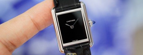 NEW!!! Cartier Tank Must Watch Small Model Quartz 30.4 mm x 22.8 mm Ref.WSTA0071 (NEW Thai AD 06/2023)