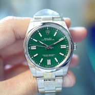 NEW!!! Rolex Oyster Perpetual Green Dial 41 mm REF.124300 (NEW 08/2023)