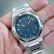 Girard-Perregaux Laureato Blue Dial 42mm Ref.81010-11-431-11A (Thai AD 02/2023)