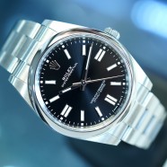 Rolex Oyster Perpetual Black Dial 41 mm REF.124300 (04/2021)