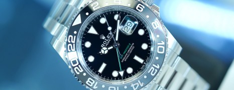 Rolex GMT-Master II Grey and Black Ceramic (Bruce Wayne) 40 mm Ref.126710GRNR (10/2025)
